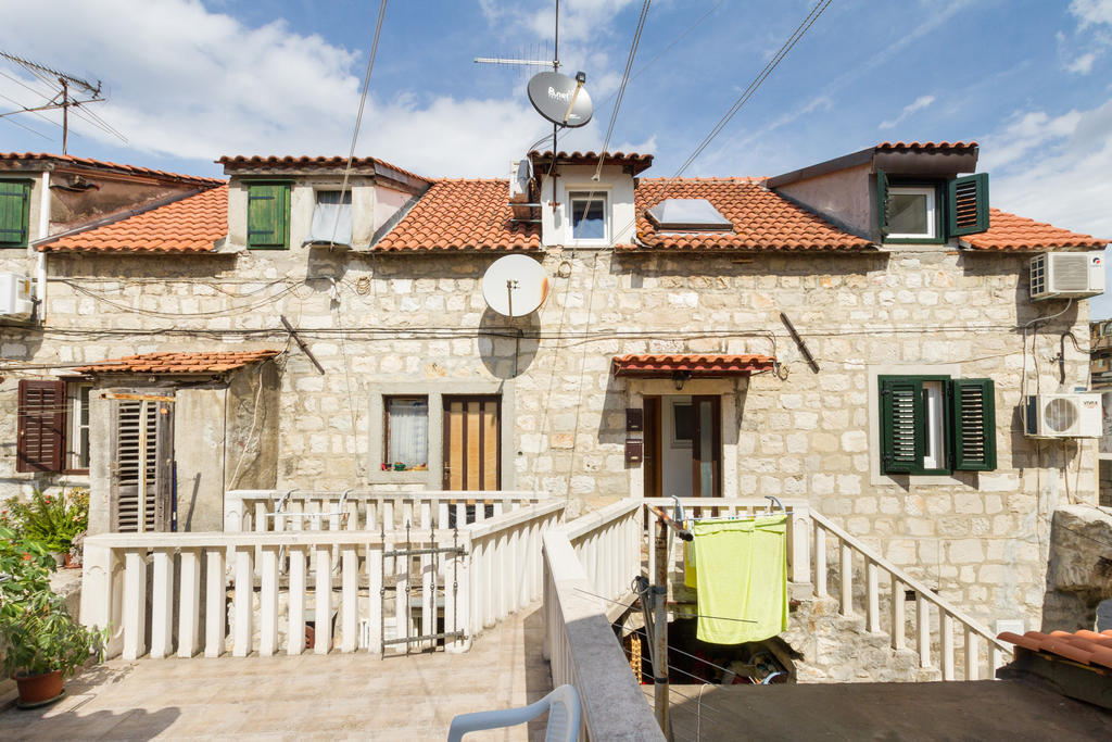 Apartments Bepina- 5 Mins From The Center Split Cameră foto